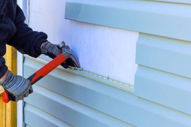 Reliable Emergency Siding Repair contractor in Collinsville, IL by Squared Siding